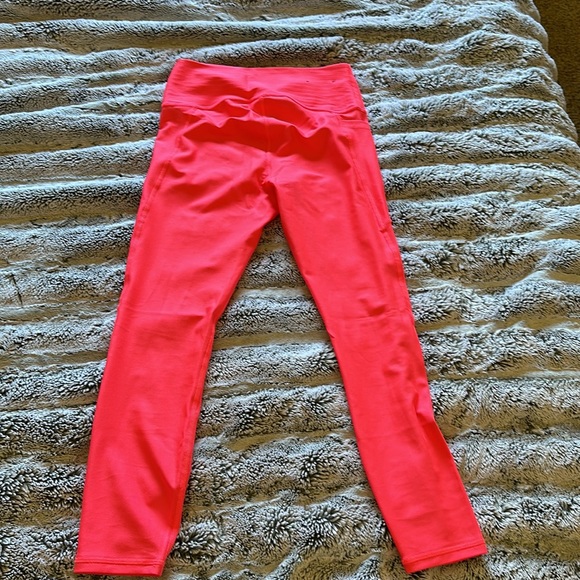 Women’s Under Armour Compression Leggings - Picture 4 of 5
